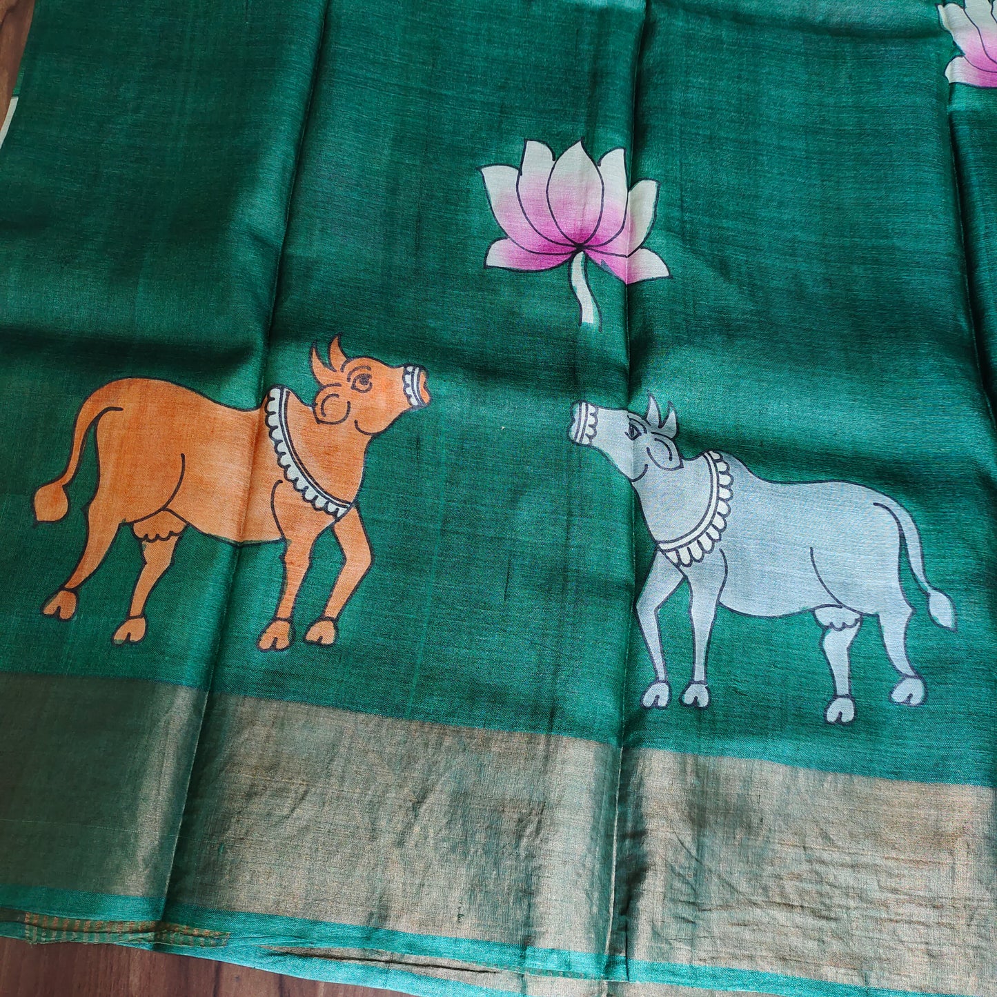 Hand-Painted Opulence: Mulberry Silk Saree