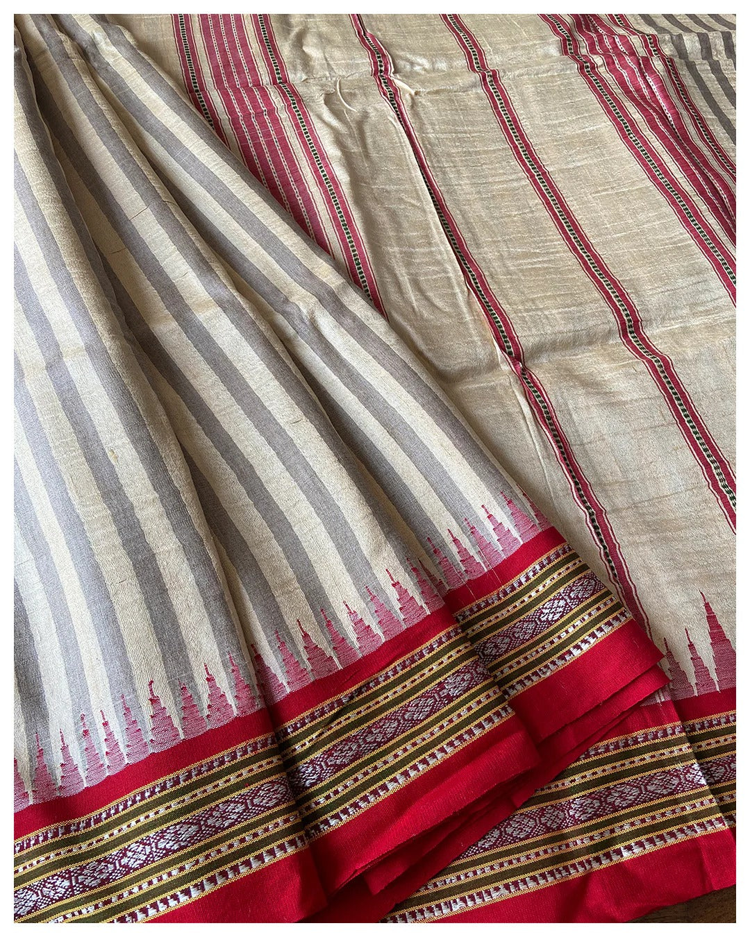 Karvati Kinar Vidarbha Tussar Handwoven Saree.